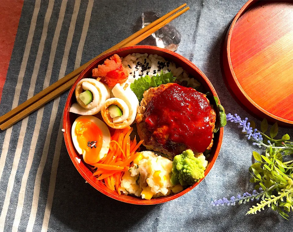 女子高生 娘弁当#お弁当#バンバーグ弁当#ポテトサラダ#味玉#人参のマリネ #ちくわきゅうり #焼き明太子#ロマネスコ|なおみさん