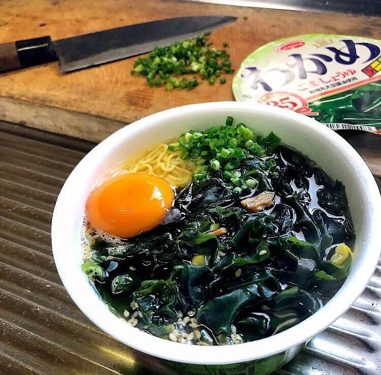 朝ラー🍜エースコックわかめラーメン|ガク魁‼︎男飯さん