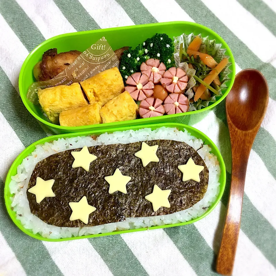 Snapdishの料理写真:キラキラ弁当 #お星様弁当 #宇宙弁当#キャラ弁 #お弁当記録|おさつさん