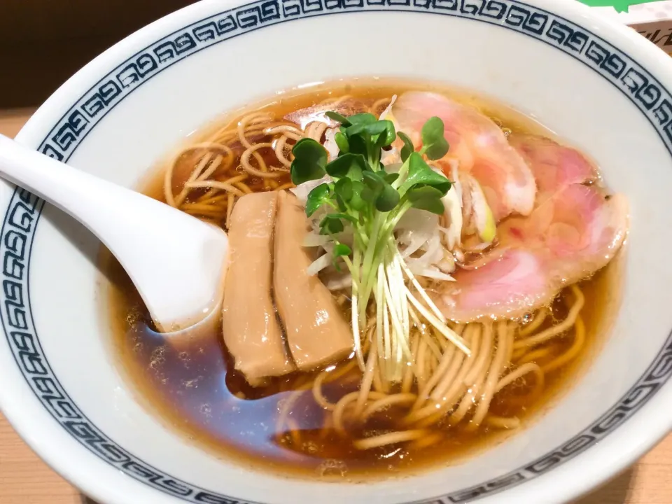 Snapdishの料理写真:新しいお店にチャレンジ😻
中華蕎麦🍜(鶏醤油ベース)|アライさんさん