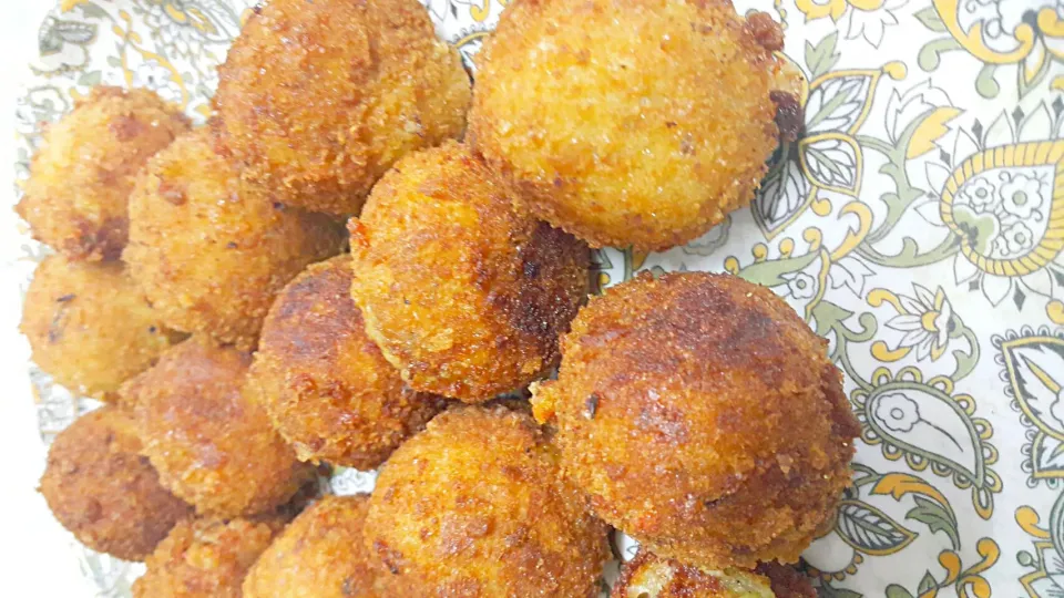 chicken mozzarella balls|hinaさん