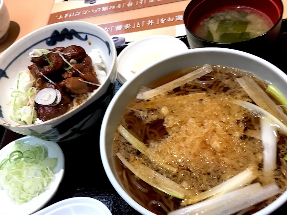 たぬき蕎麦＋鳥照（とりてり）丼🐔
神楽のセット|まさとさん