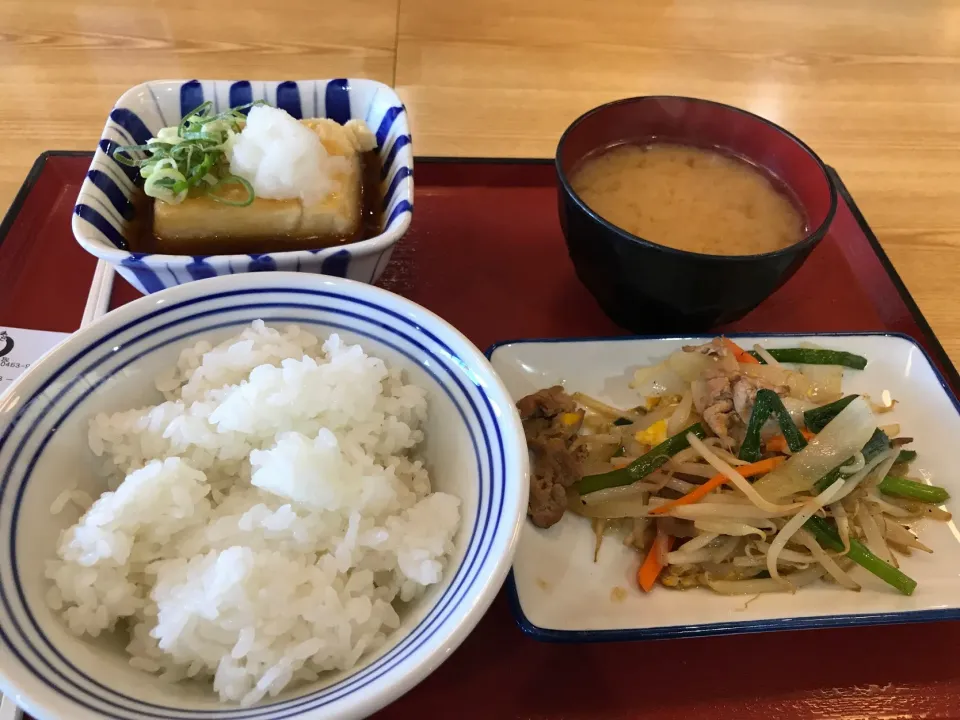 Snapdishの料理写真:揚げ出し豆腐と野菜炒め|手品先輩さん