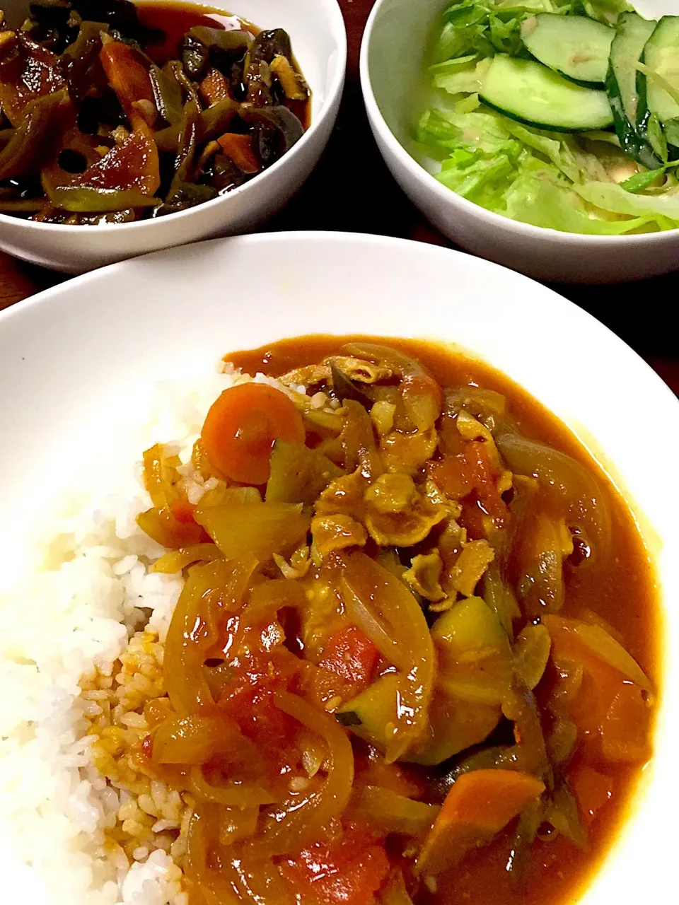 夏野菜ポークカレー    福神漬け    サラダ|掛谷節子さん