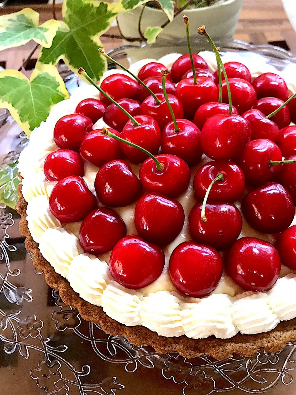 さくらんぼタルト🍒
カスタードと生クリームのフィリングで💛|あまねこ🌿さん