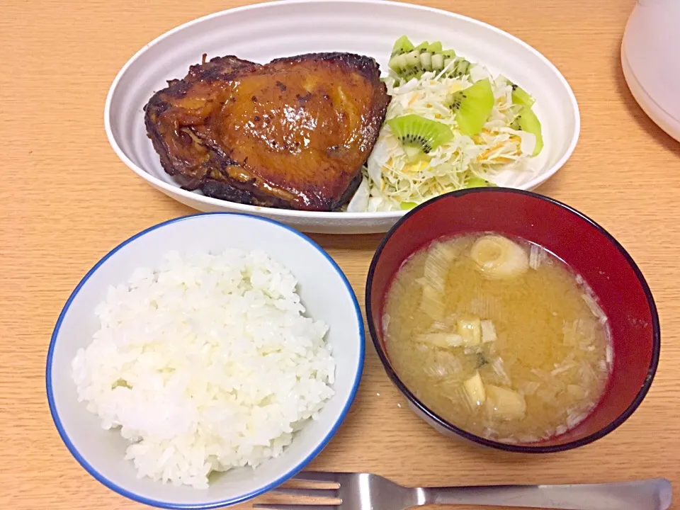 Snapdishの料理写真:照り焼きチキン|おこめちゃん。さん