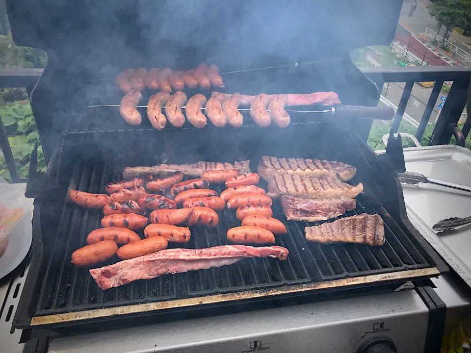 シュハスコBBQ !! ( ͡° ͜ʖ ͡°)y 
13時間かけて焼かなくてもバーベキューです。|Jorge Paejeiro & Churrasqueiroさん