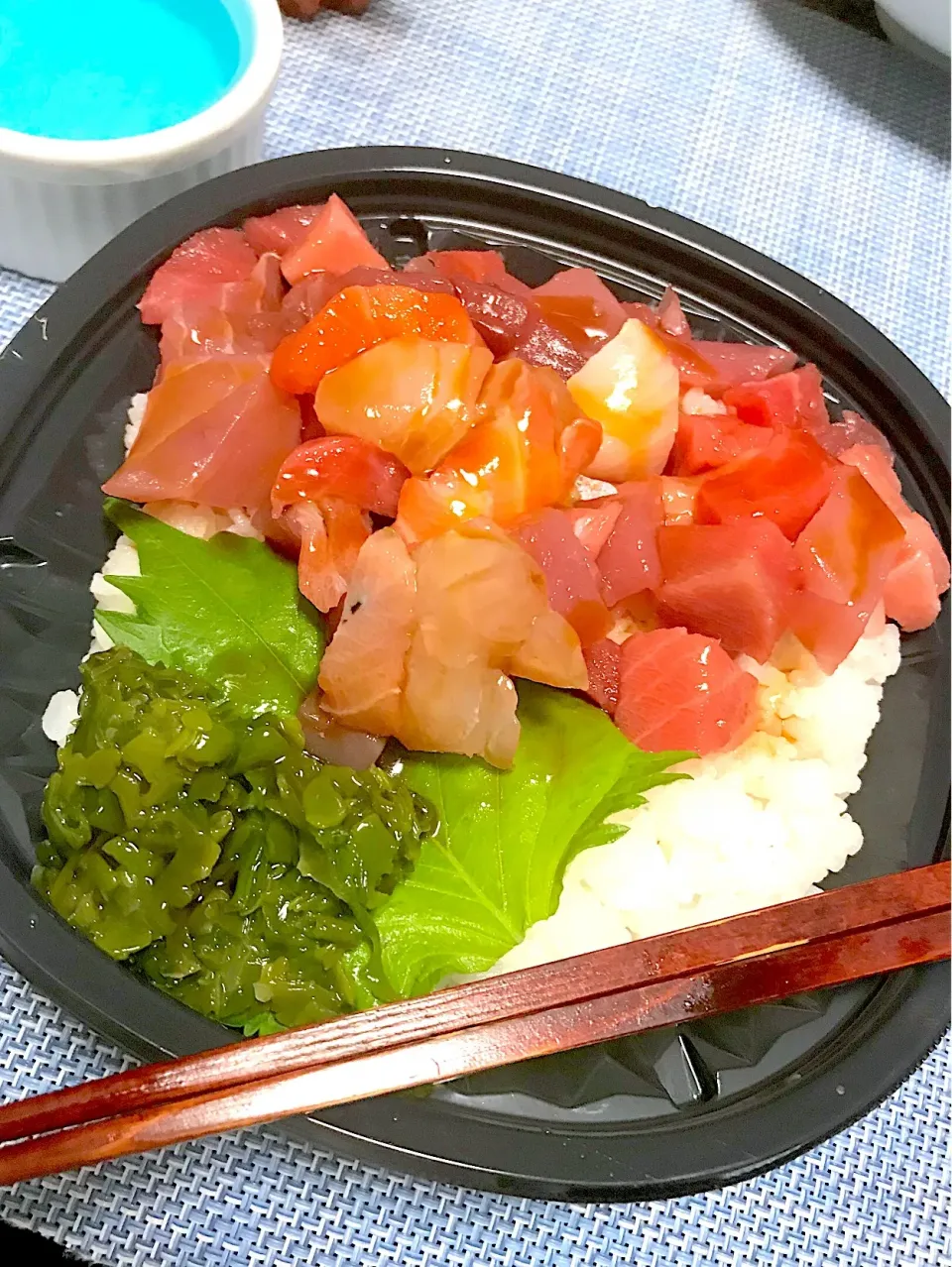 Snapdishの料理写真:イオンで海鮮丼とシュトママゼリーで夜ご飯|シュトママさん