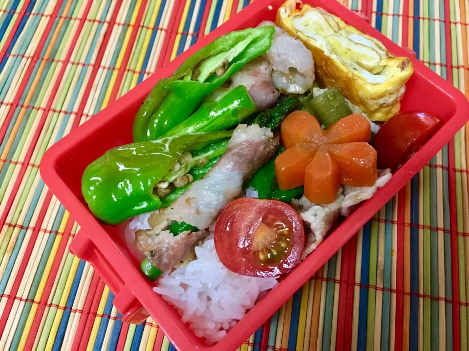 20180604🍱今日の自分弁当🍱
#自分弁当 #アスパラと巻き|akiyo22さん