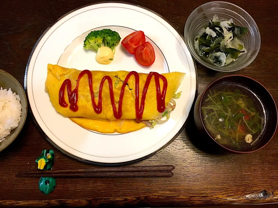 オムレツ
タマネギとワカメの酢の物
コンソメスープ|カドラさん