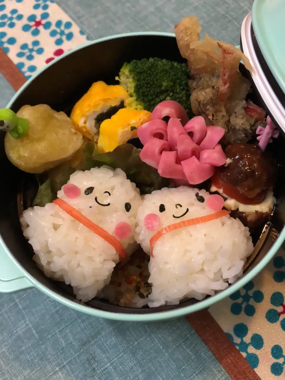 Snapdishの料理写真:てるてる坊主お弁当|Yuki Kawasumiさん