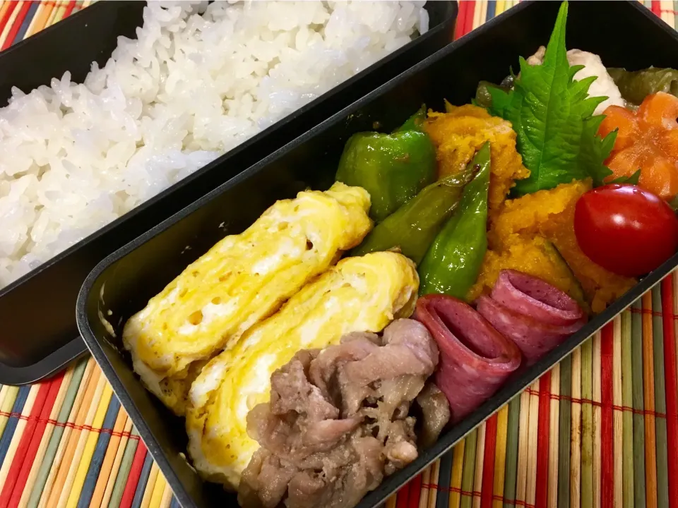 20180606🍱今日の旦那さん弁当🍱
 #旦那さん弁当  #しそ入り厚焼き笹かま‬|akiyo22さん