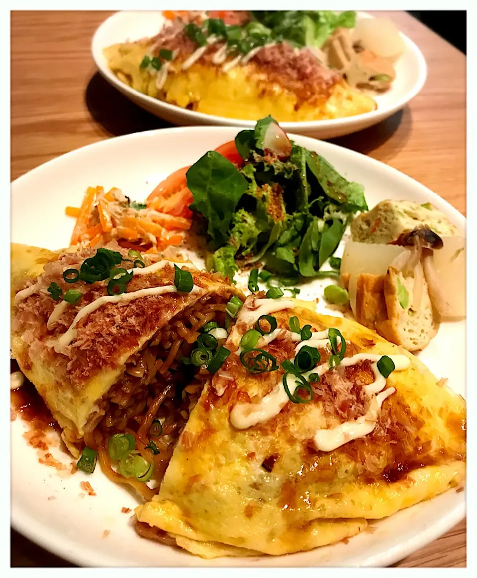 オムそば〜Fried Noodles Wrapped in Thin Omelet|toyamadaさん