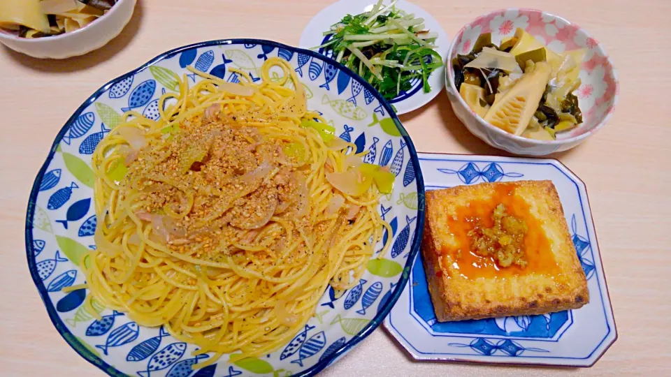 ５月１３日　ツナと玉ねぎのにんにく醤油パスタ　厚揚げ　若竹煮　水菜のサラダ|いもこ。さん