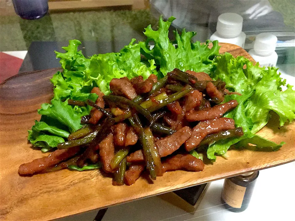 牛肉と大蒜の芽の焼肉炒め|AyuChさん