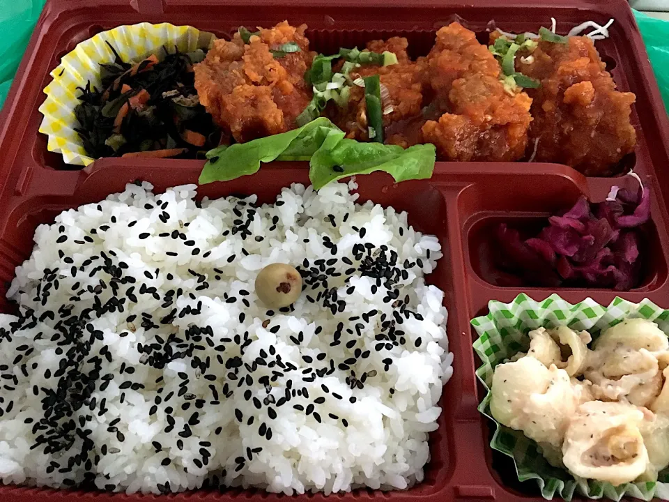 Snapdishの料理写真:チリソースから揚げ弁当|しのぶさん