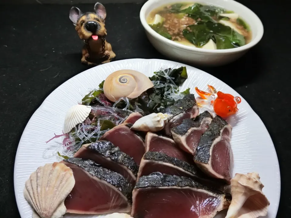 Snapdishの料理写真:○豆腐とほうれん草と
    ミンチの餡かけ

○かつをのたたき|Hiroshi  Kimuraさん