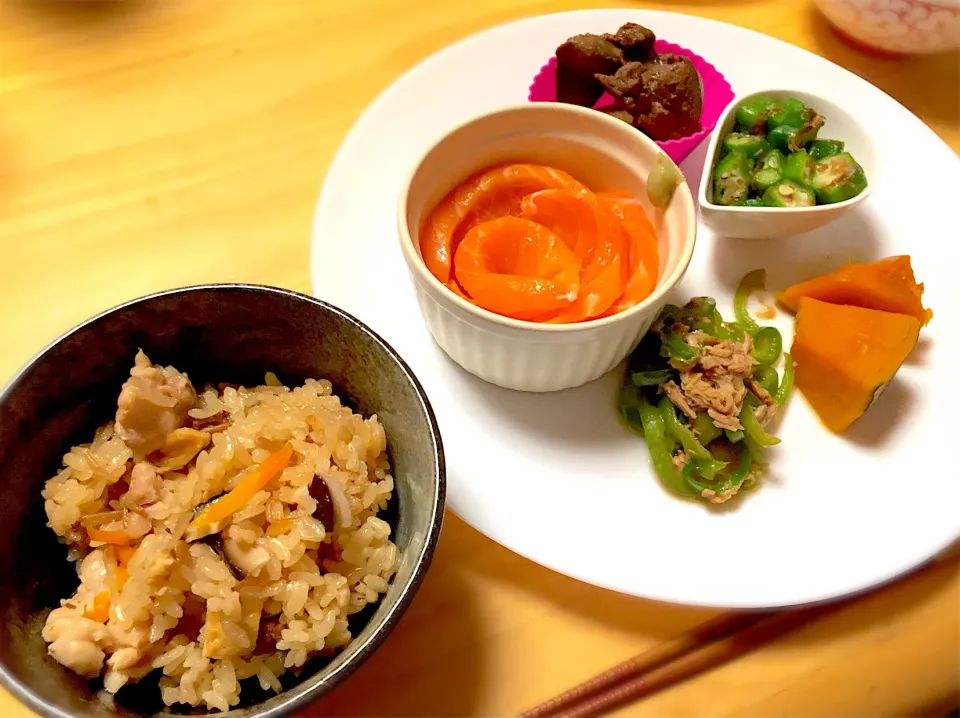 炊き込みご飯
鶏肝煮付け
オクラのお浸し
南瓜の煮物
ピーマンとシーチキンのレンジ蒸し|R-Kさん