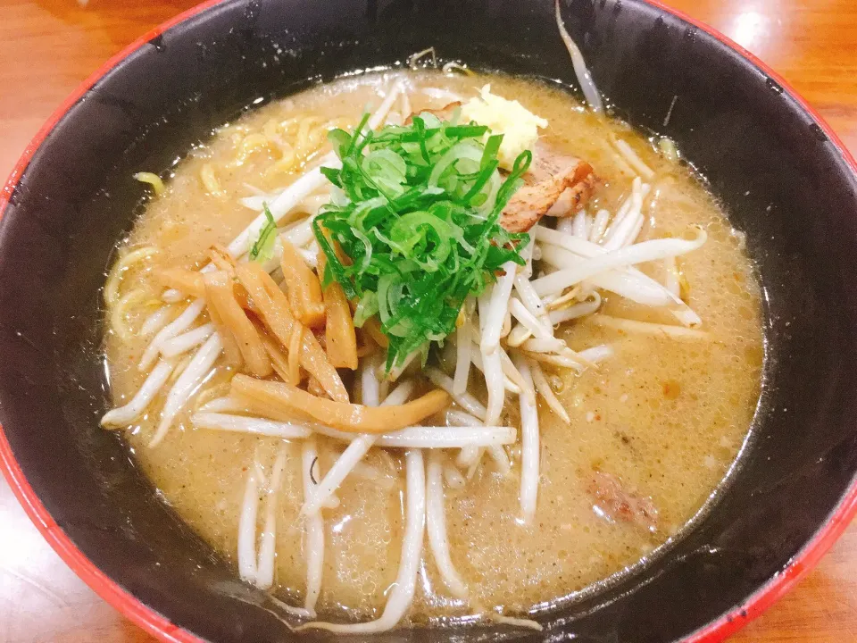 Snapdishの料理写真:麺屋 玄
みそラーメン|コージ💫さん