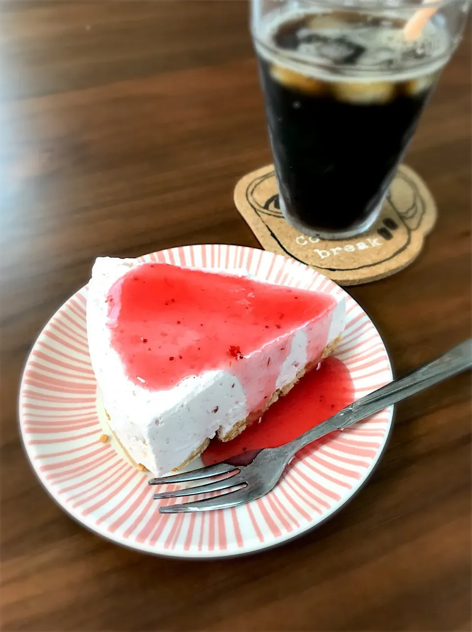 Snapdishの料理写真:いちごババロア🍓|LOVE♡SWEETSさん