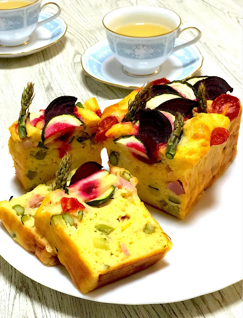 Snapdishの料理写真:マッシュポテトと野菜のケーク・サレ|シフォンさん