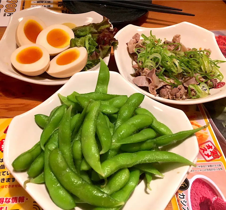 今宵は鳥貴族にて1週間のお勤めご苦労さん  味付煮玉子・枝豆・ホルモンねぎ盛ポン酢|ゆうじ.さん