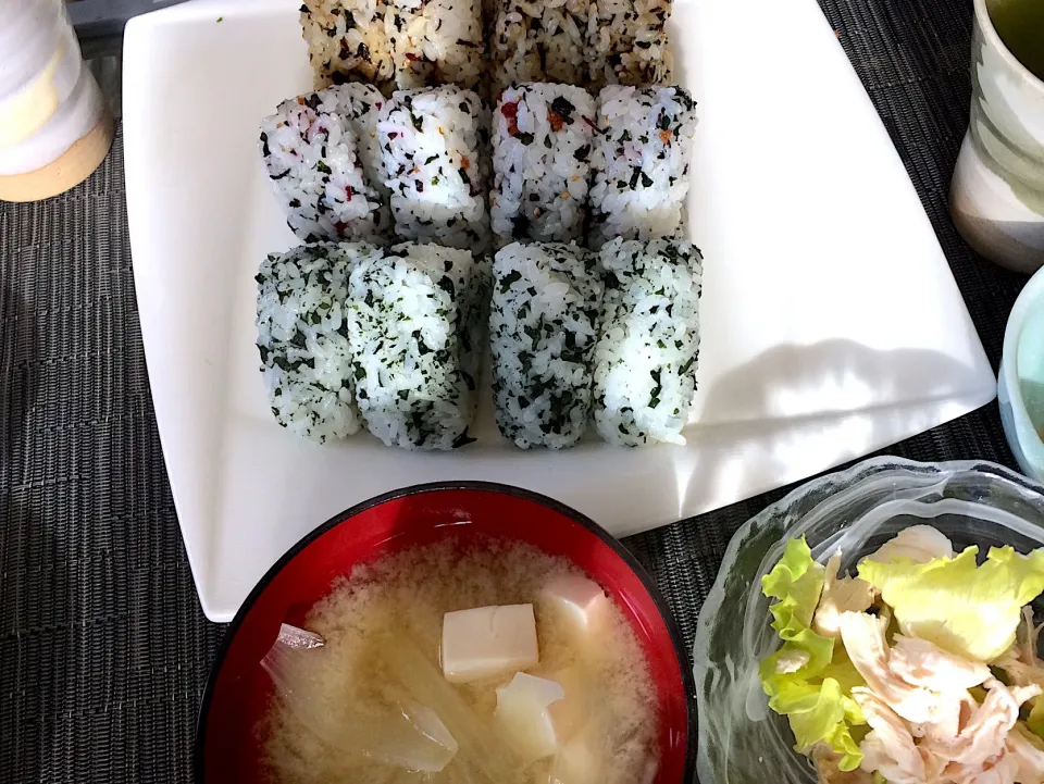 Snapdishの料理写真:今日の男前美容師朝食＆オニギリ弁当🍙🍱2018年6/9|Booパパさん