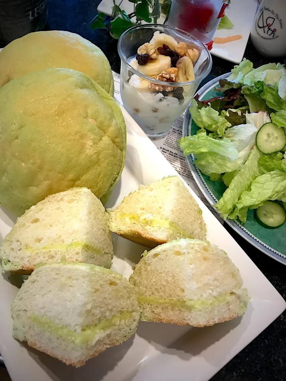 セブンイレブンの
メロンクリームのメロンパン🍈🍞|シュトママさん