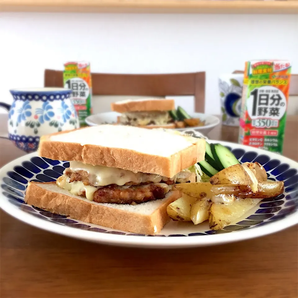 食パンでダブルチーズハンバーガー|ゆかりさん