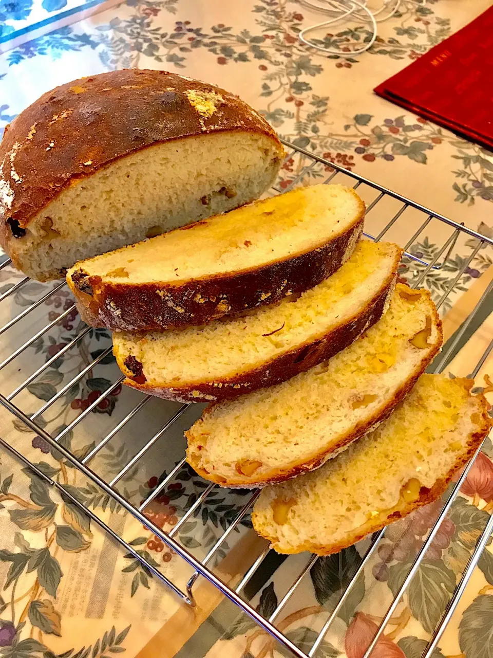 Walnuts and Raisins Bread|きくちゃんさん