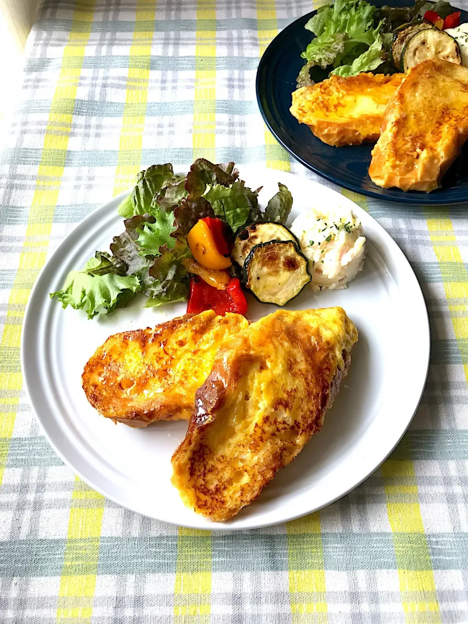 フレンチトースト、焼き野菜サラダ、ポテトサラダ|sayaさん