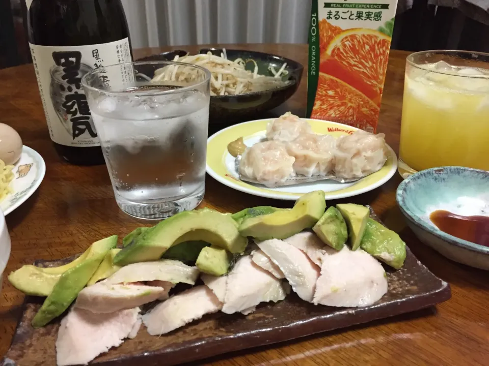 自家製サラダチキンで一杯♪|さんだーさん