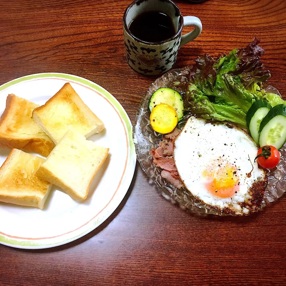 昨日の朝ごはん🍳|めいこさん