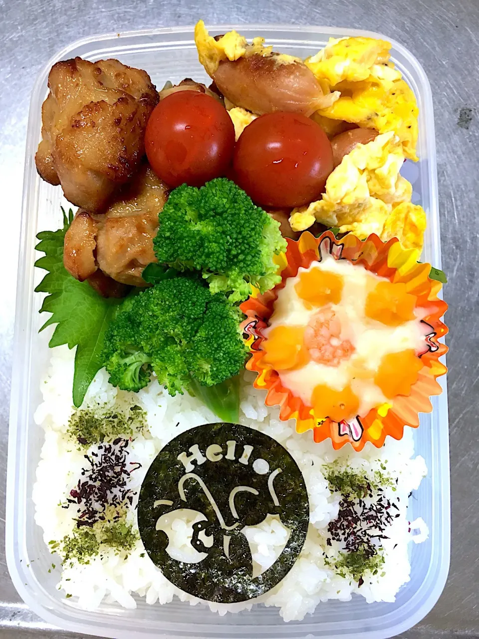 Snapdishの料理写真:グリルチキン弁当 #高校生男子弁当  #息子弁当  #子供が好きな料理  #絹しょうゆ|友美さん