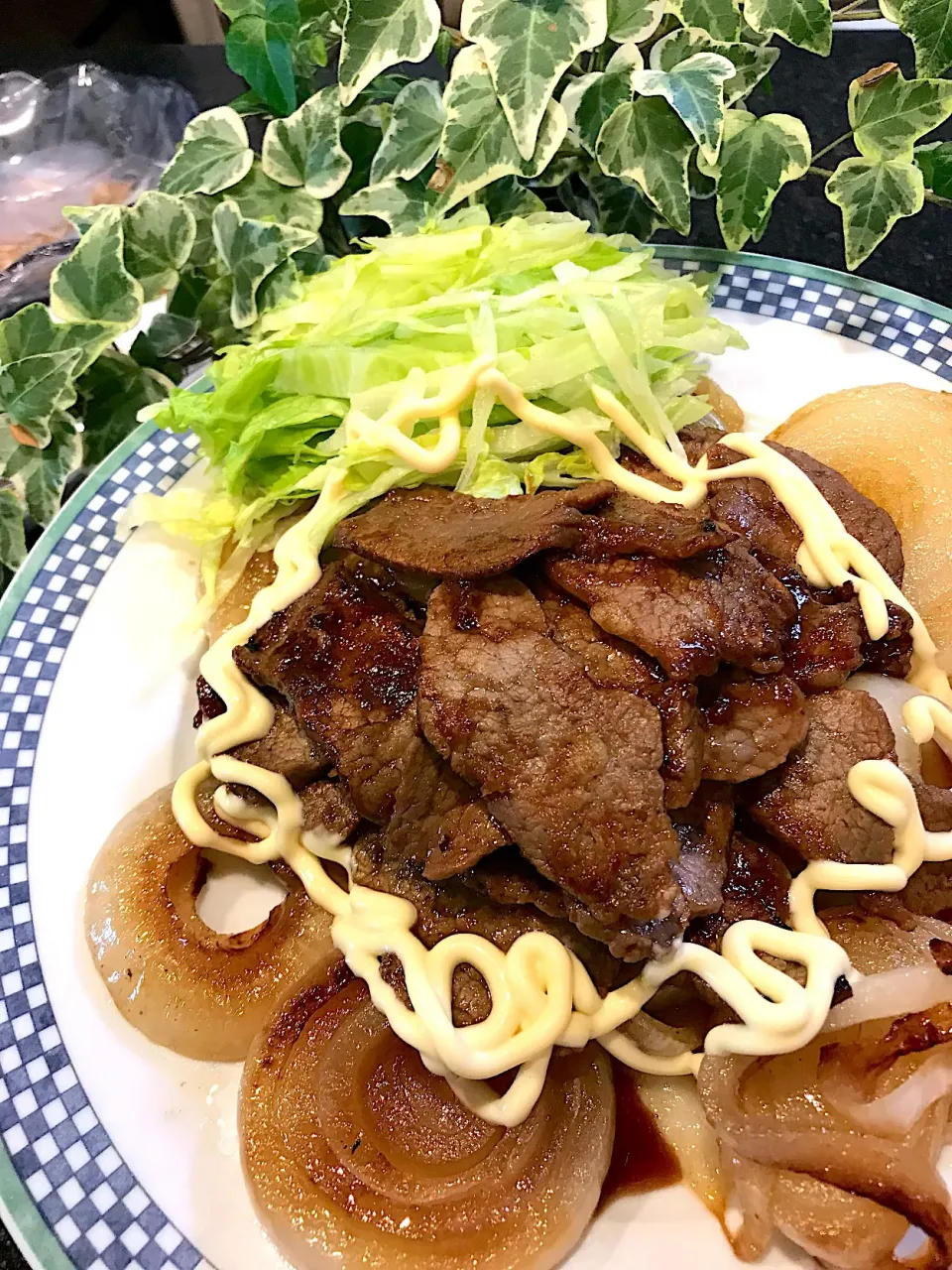 玉ねぎ オン 焼き肉|シュトママさん