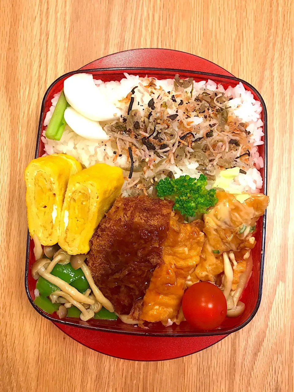 2018.6.12 中3＆高3男子 お惣菜弁当〜🍱
 #お弁当  #中3男子弁当  #高3男子弁当 #手抜き|mari-pさん