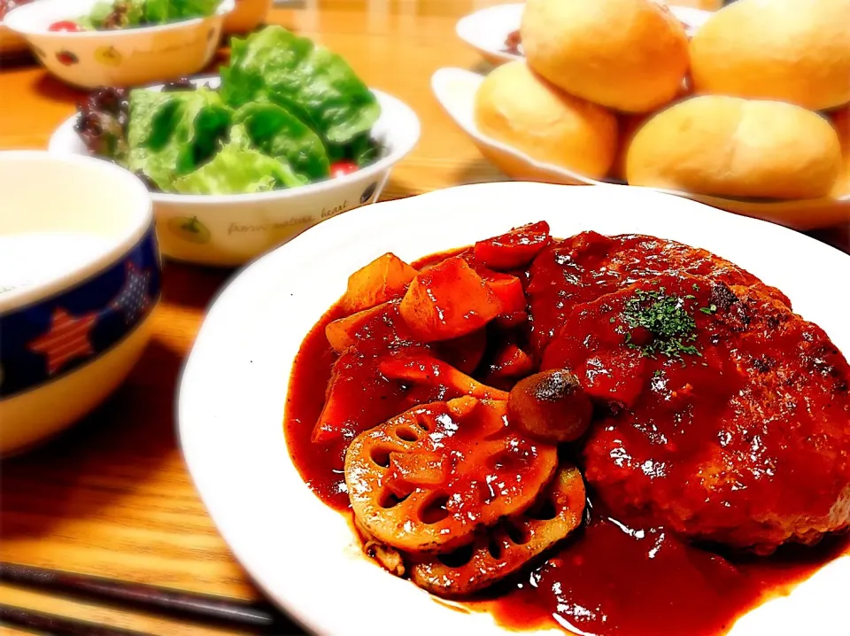 トマト缶で♡ 煮込みデミグラスハンバーグ|ひなまるさん