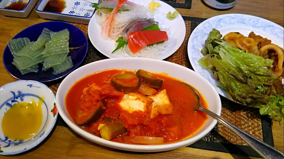 こんにゃくの刺身＆刺身＆イカリング＆厚揚げのラタトゥイユ風|まぐろさん