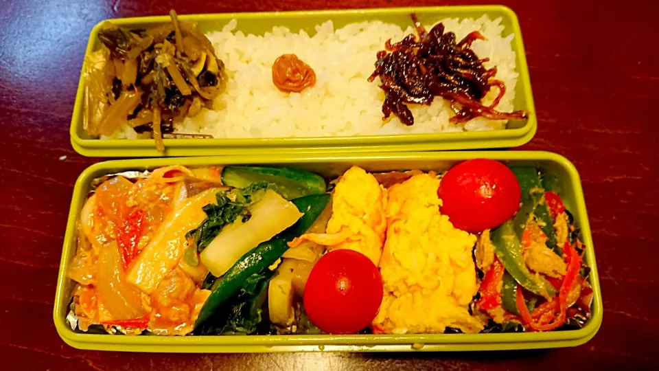 Snapdishの料理写真:カニかま卵焼き弁当
 #今日のお弁当|りょーさん