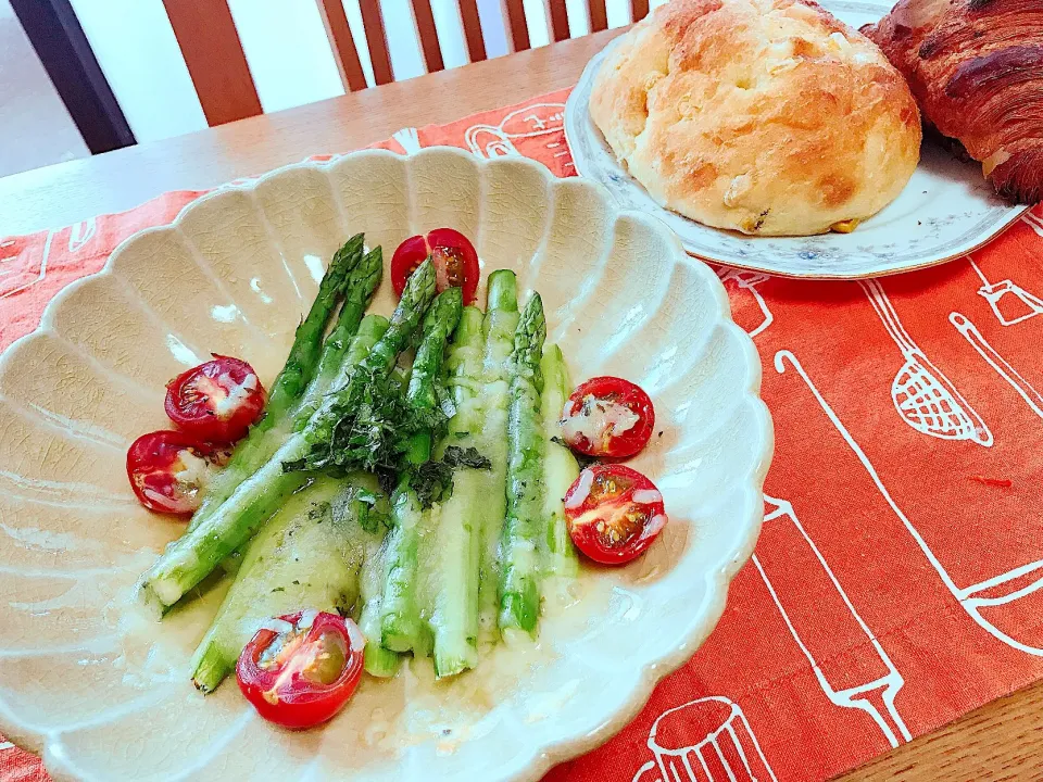 Norikoさんの料理 のせて焼くだけアスパラチーズ🧀|えいぽんさん