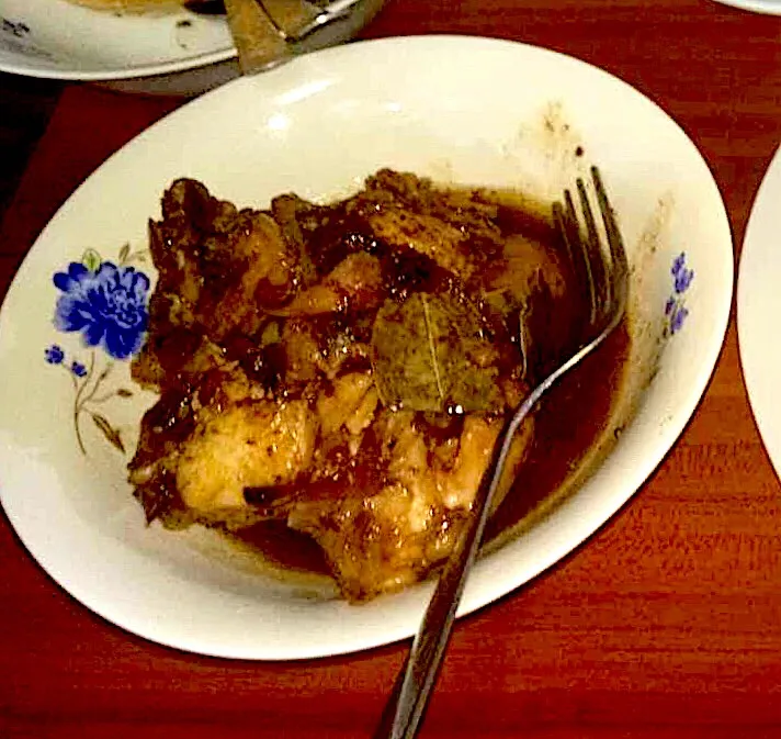 Adobong Manok  #alamhegz 🍽🐽🐷🐖👌🏻|Kamekawaさん