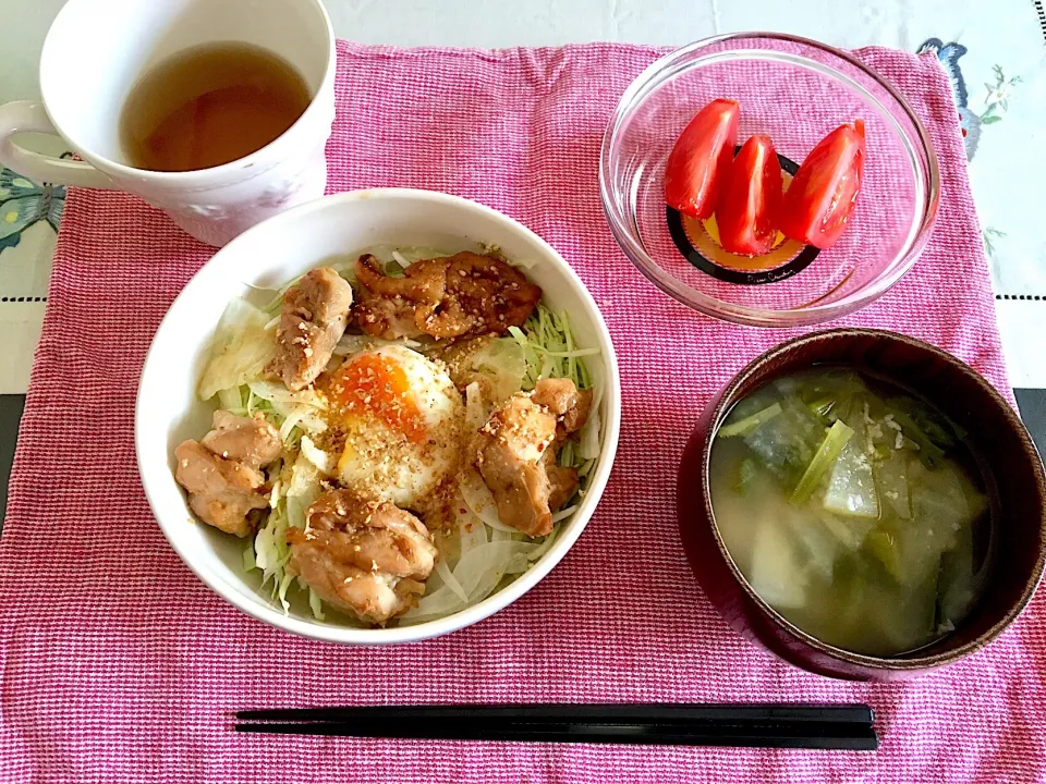 Snapdishの料理写真:照り焼きチキン丼♡温玉のせ|みよさん