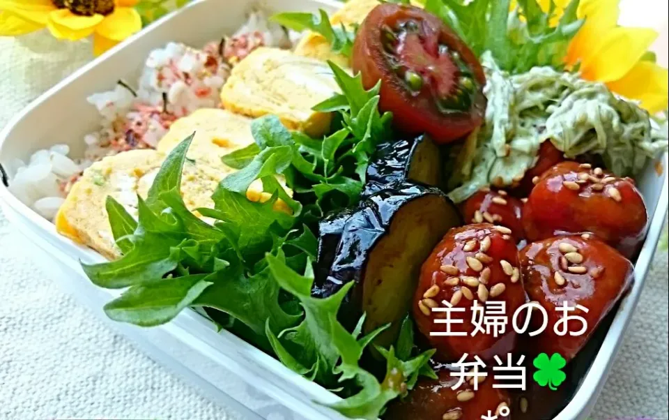 Snapdishの料理写真:#主婦のお弁当
木曜日‥簡単                                         ミートボールobentou🍱🍴|kimi=kimi🌼Kitchenさん