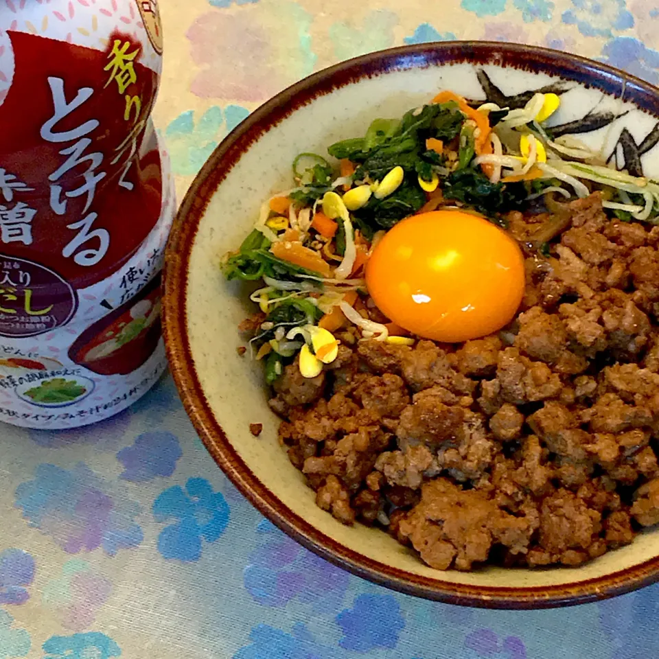 Snapdishの料理写真:香りつづくとろける味噌で肉味噌丼|アスママさん