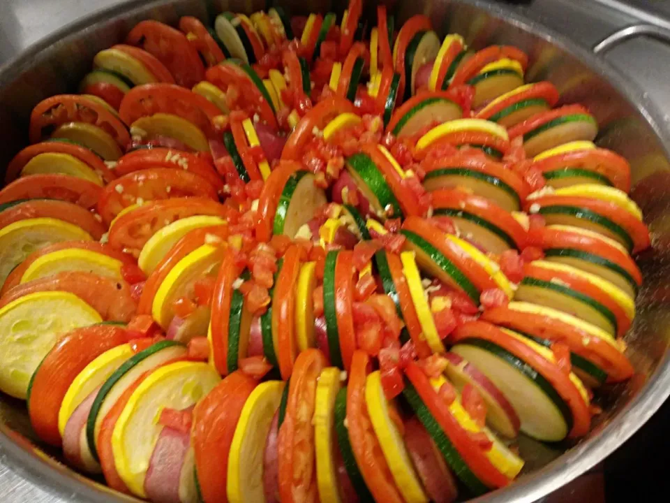 Snapdishの料理写真:Ratatouille..Red Potatoes, Zucchini, Squash, Tomatoes and Roasted Garlic|Crystal Carltonさん