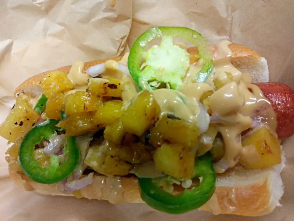 The Hawaiian Dog...All Beef Hotdog topped with Grilled Pineapples, Red Onions, Jalapenos, and Teriyaki Mayo|Crystal Carltonさん