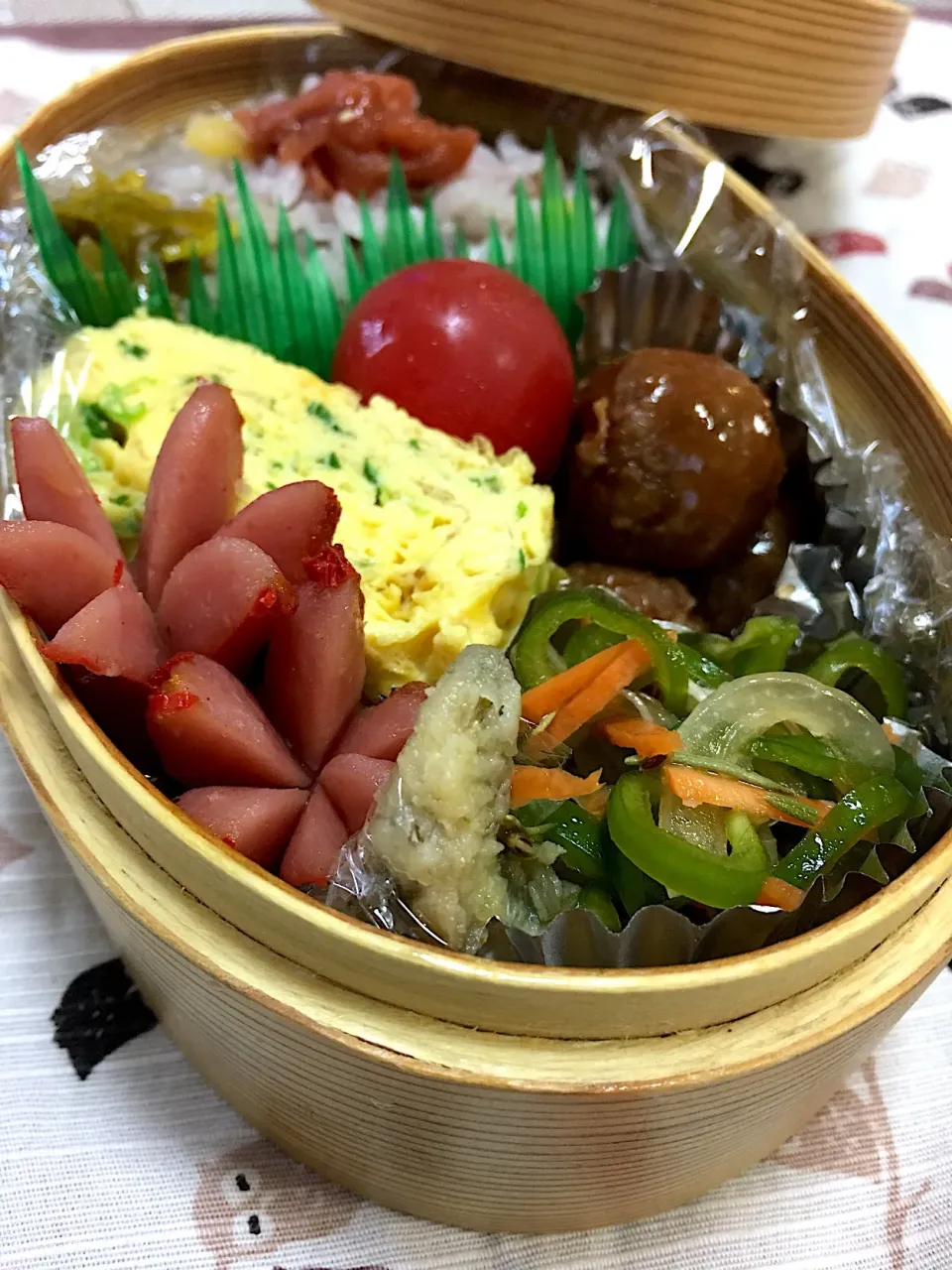 Snapdishの料理写真:手抜き弁当♪(●^皿^●)ﾉﾉﾉ|MOMO-chan☻さん