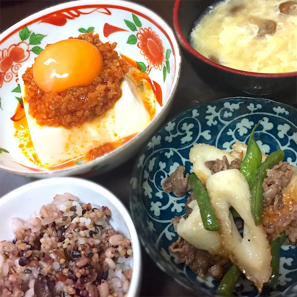 Snapdishの料理写真:#豆腐#煮込みユッケかけ#長芋とナメコの卵とじ#いんげんと牛肉の甘辛炒め|よ～さん