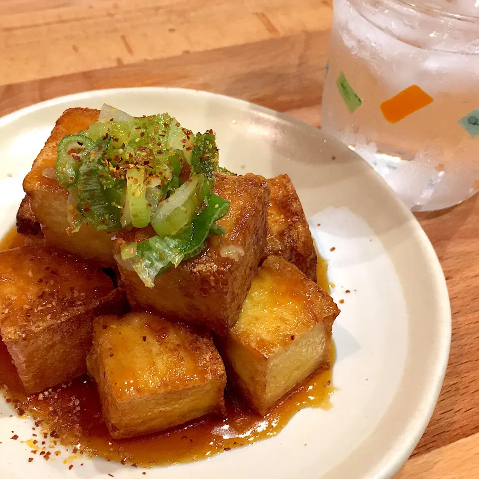 カンタン酢で厚揚げ 照り焼き🦊|べべべさん