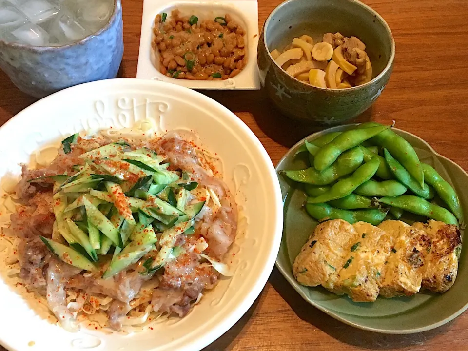 蒸ししゃぶ
筍の煮物
玉子焼き
枝豆
納豆|Kouji  Kobayashiさん